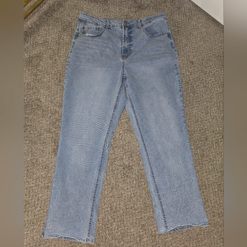 Frye Women's Light Blue Straight Leg Denim Jeans Size 14 / 32